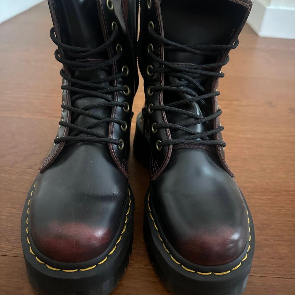 Dr. Martens Jadon Boots Smooth Leather Platforms (sz 6)